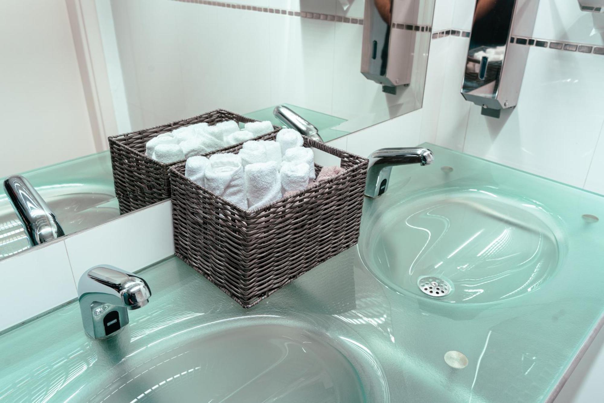 Hotel Ariha 4*